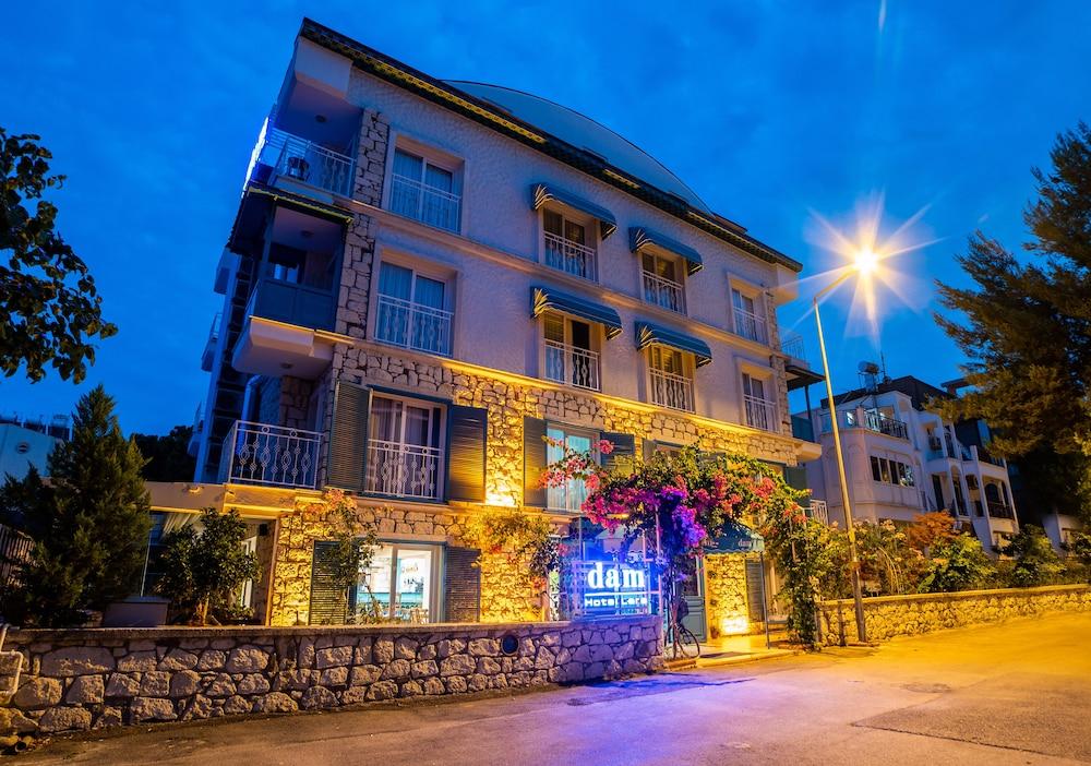 Otel Yazar Lara 3*