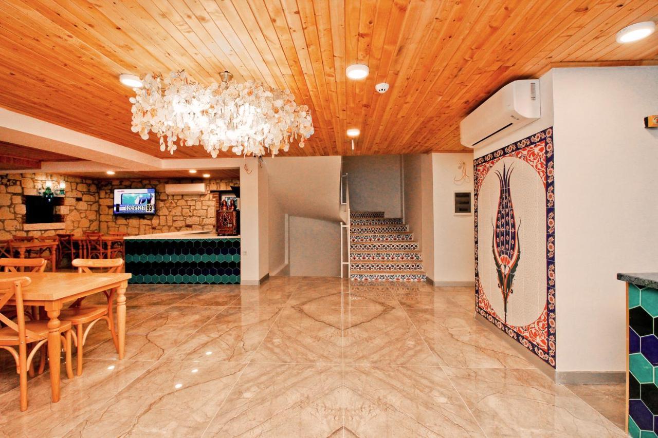 Otel Yazar Lara 3*