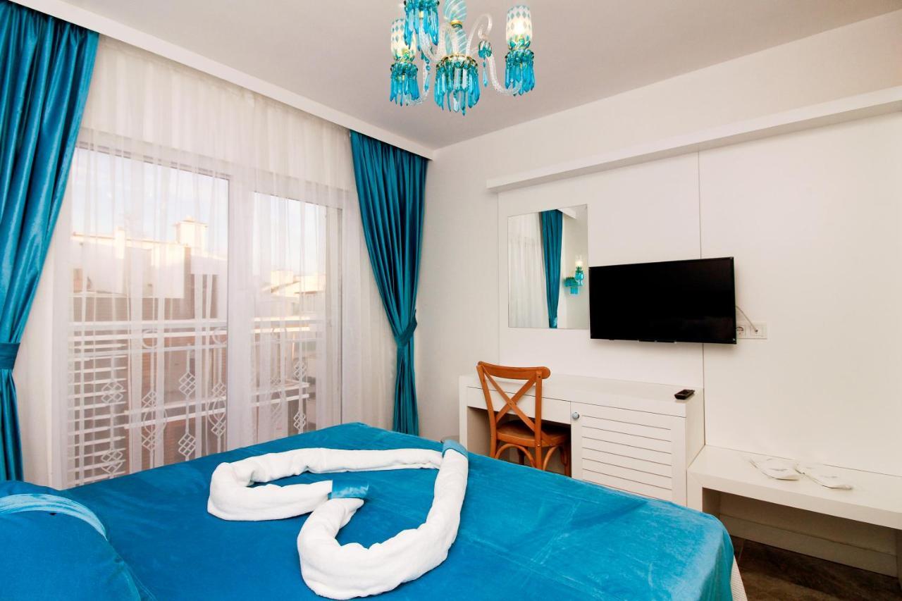 Otel Yazar Lara