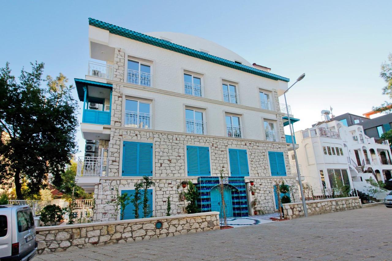 Otel Yazar Lara