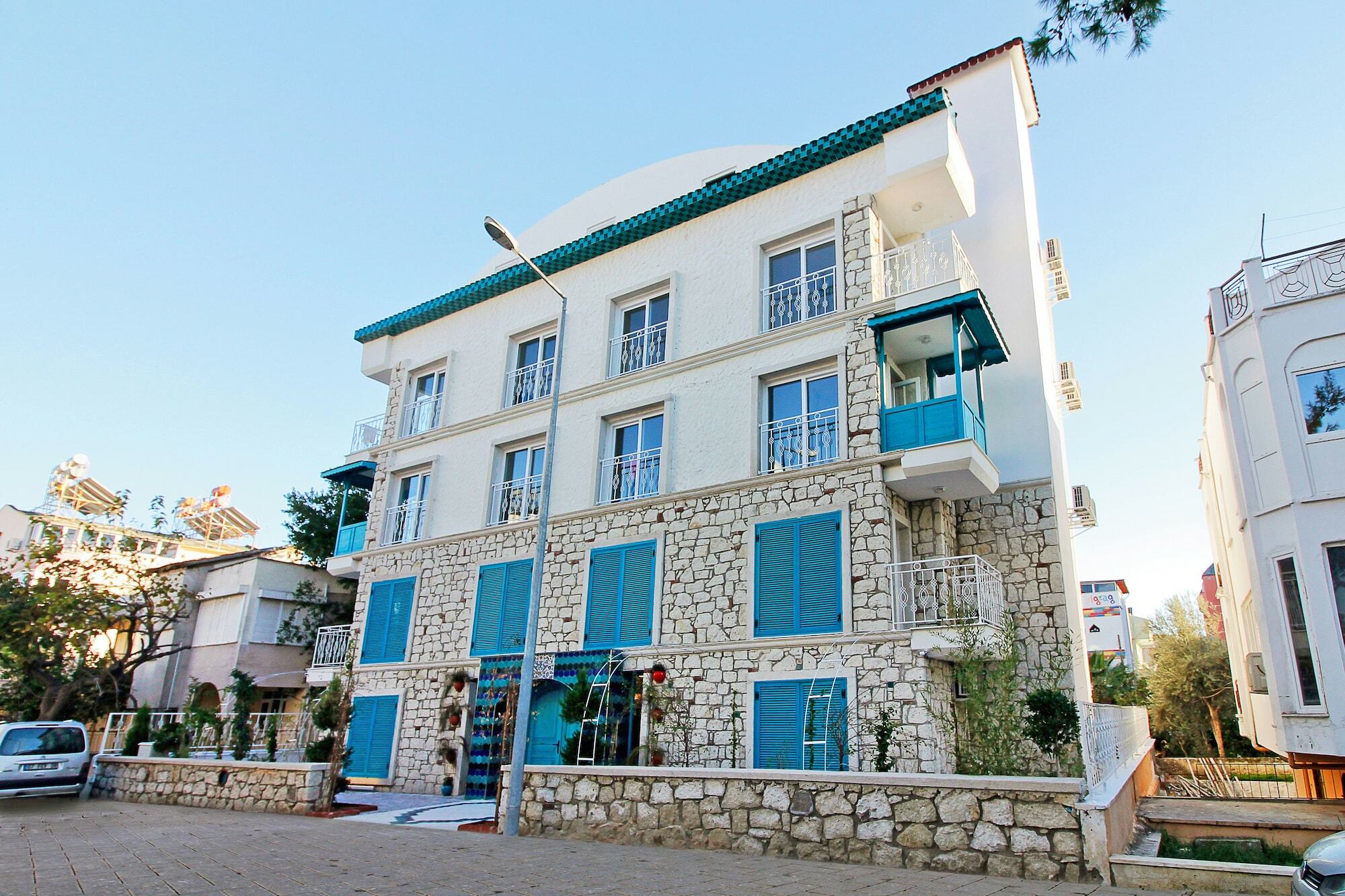 Yazar Lara Otel 3*